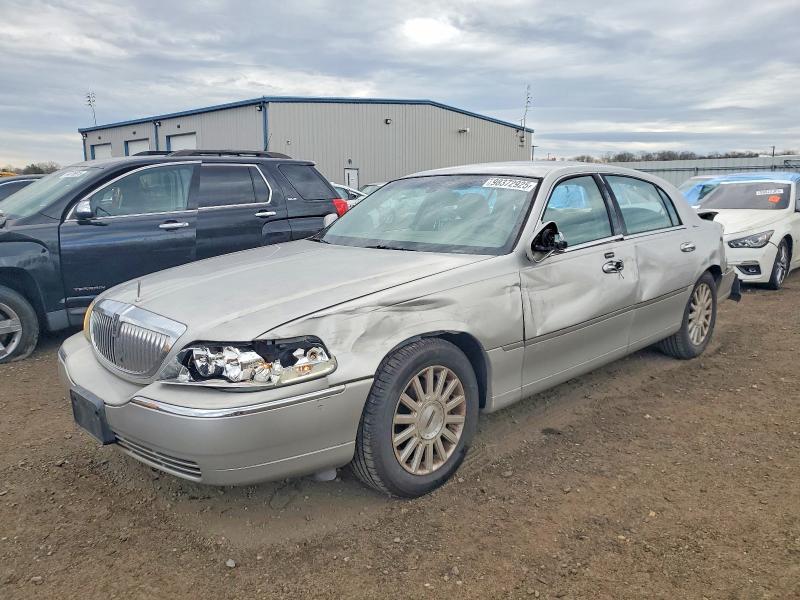 2003 Lincoln Town car Executive