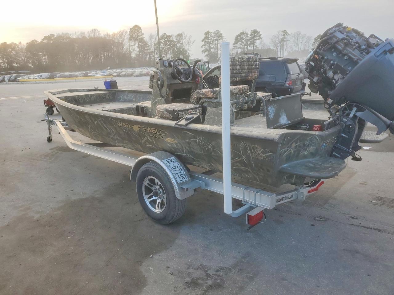 2025 War Eagle 548 2025 WAR Eagle Boat With Road King Boat Trailer