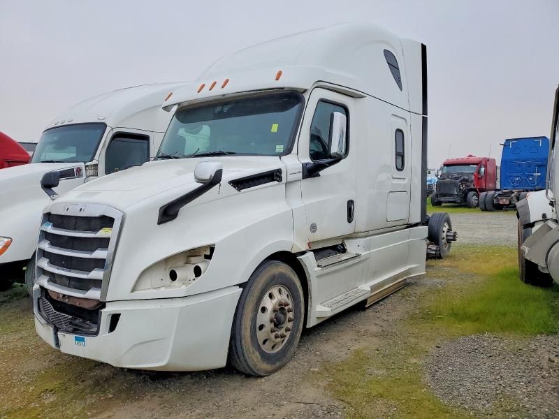 2020 Freightliner Cascadia 126 Semi Truck
