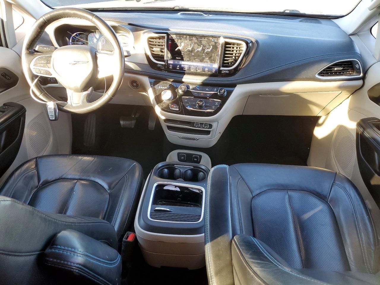 2021 Chrysler Pacifica Hybrid Touring l