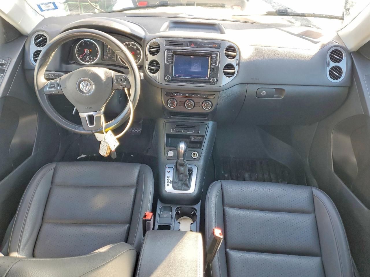 2016 Volkswagen Tiguan s