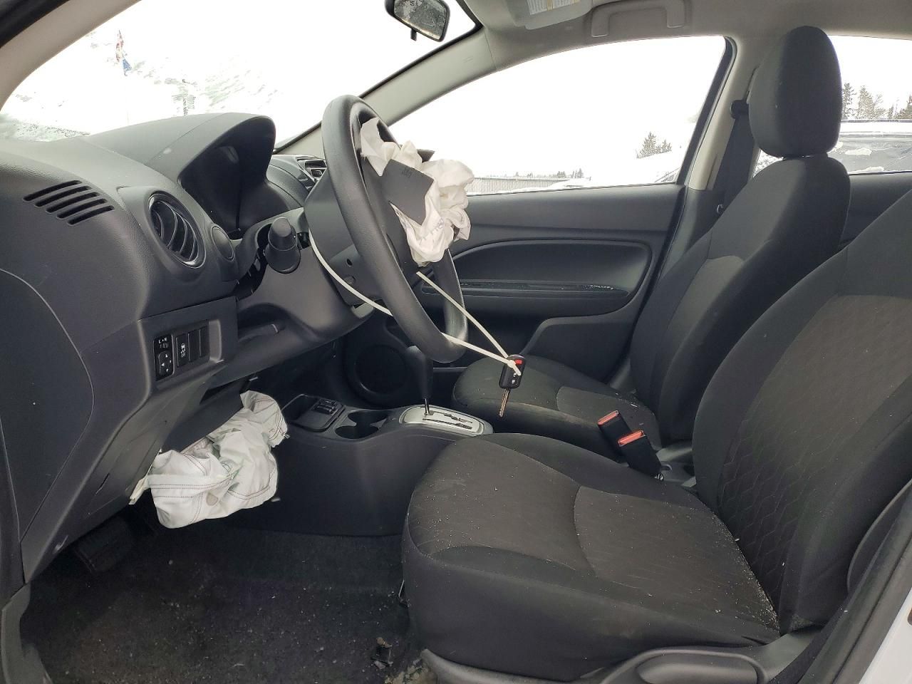 2024 Mitsubishi Mirage es