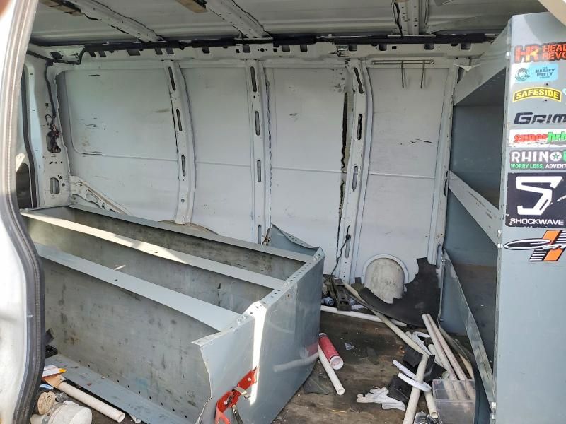 2021 Chevrolet Express 2500 Utility / Service Van