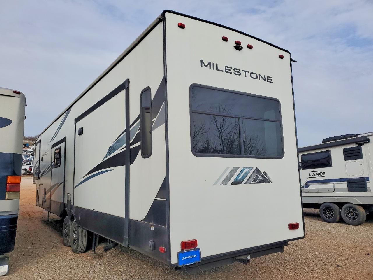 2021 Heartland 370FLMB-RV