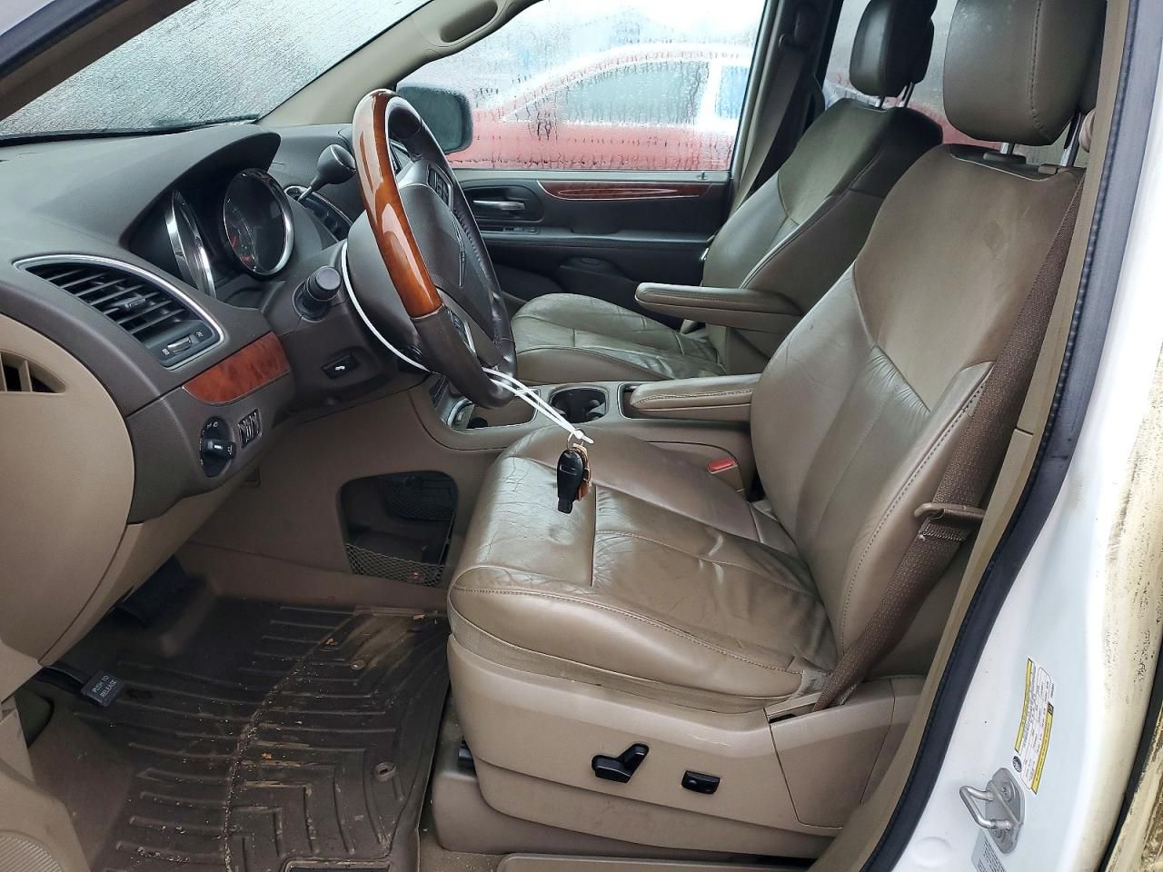 2015 Chrysler Town & Country Limited Platinum