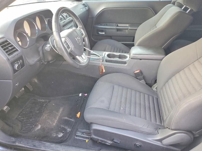 2014 Dodge Challenger sxt