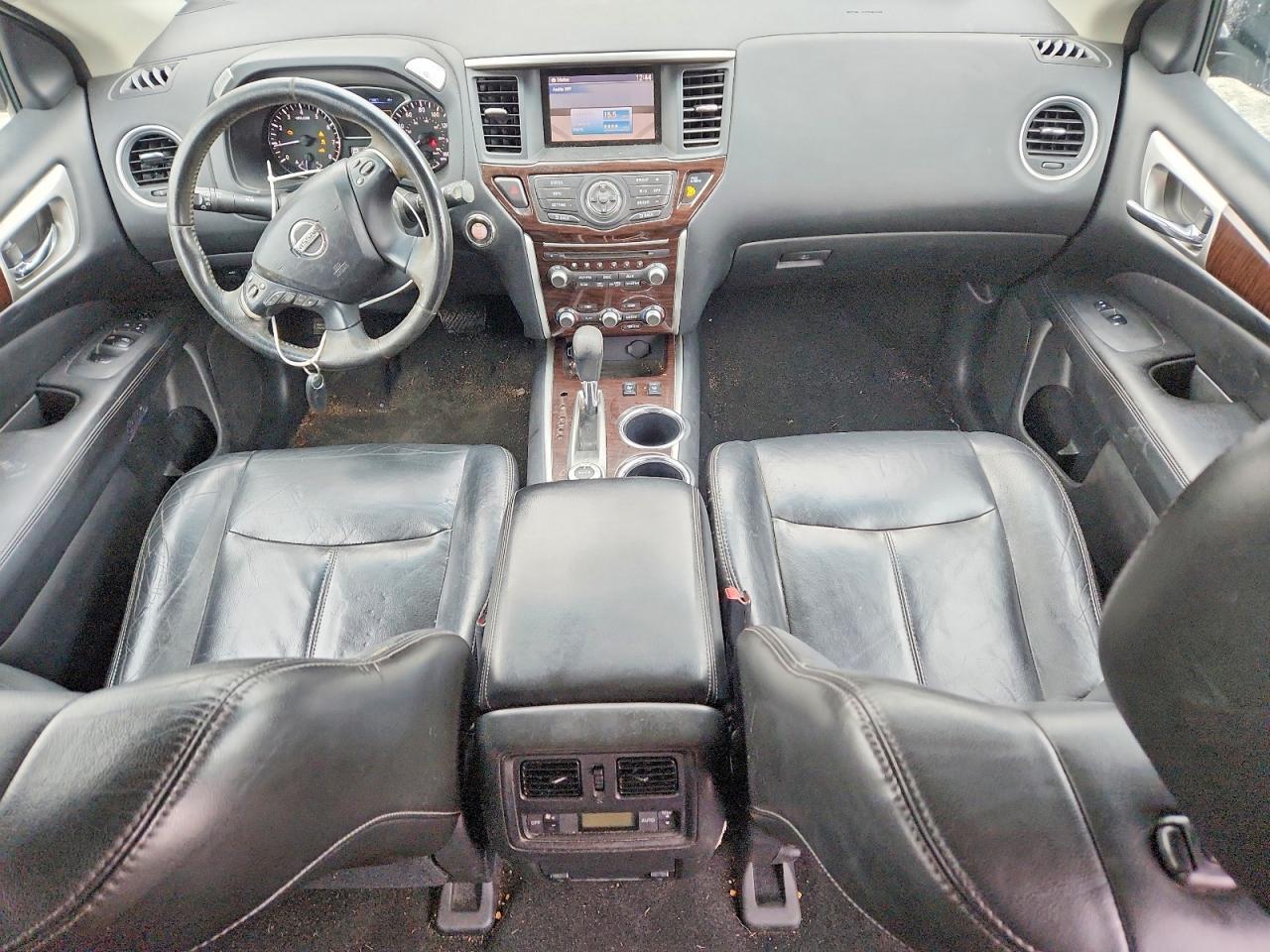 2013 Nissan Pathfinder s