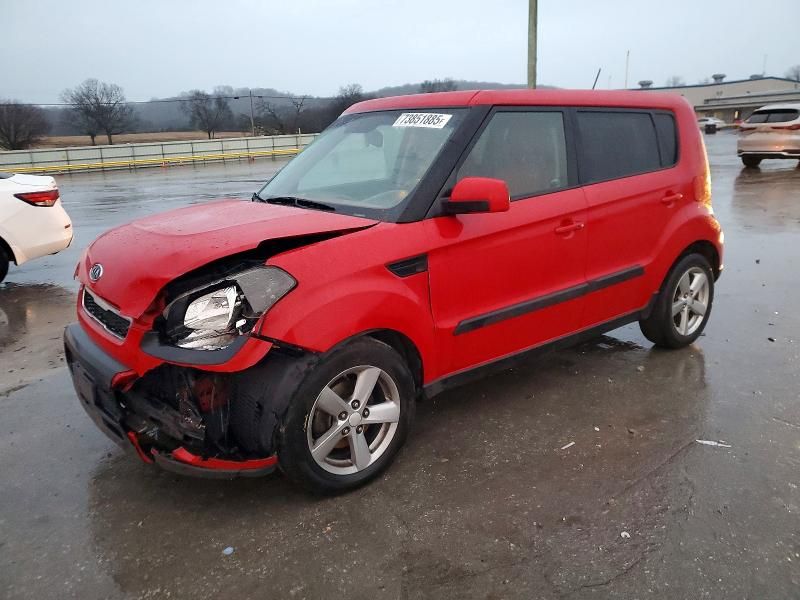 2011 KIA Soul +