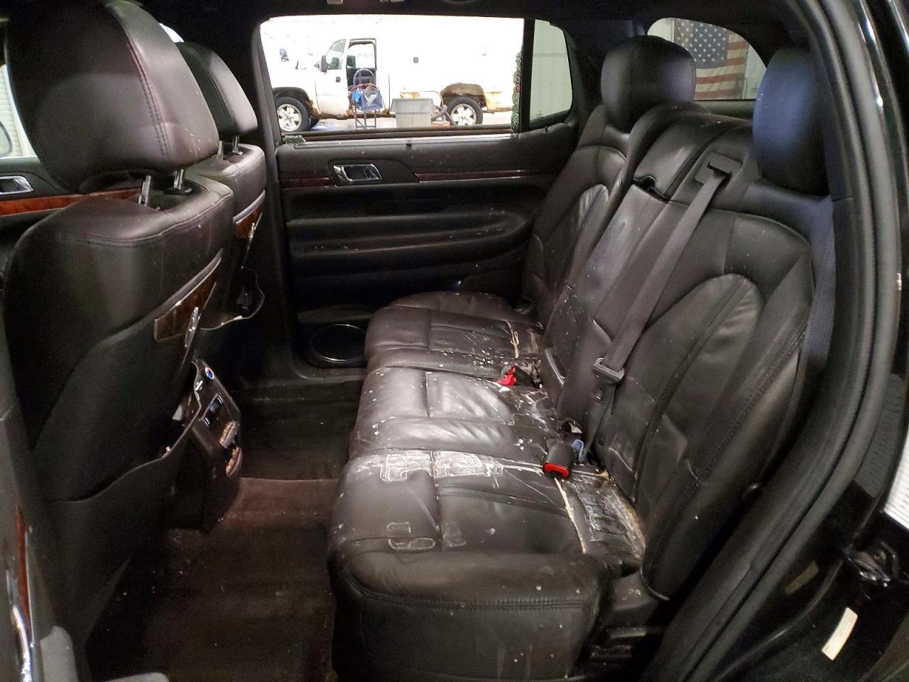 2015 Lincoln Townhouse MKT