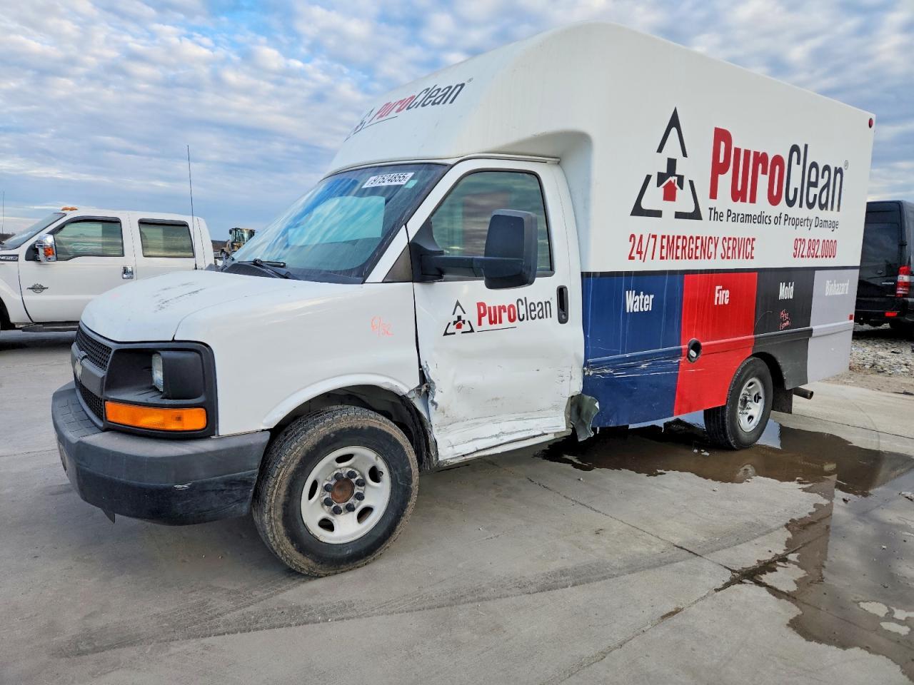 2013 Chevrolet Express Delivery Truck