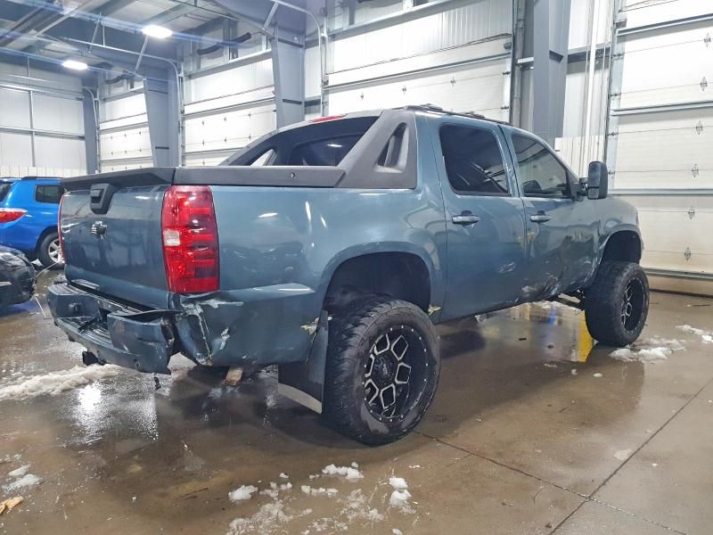 2011 Chevrolet Avalanche lt