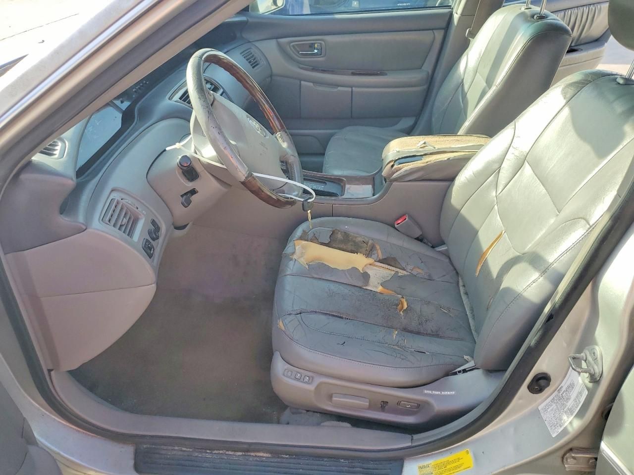 2003 Toyota Avalon xl