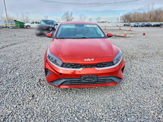 2022 KIA Forte fe