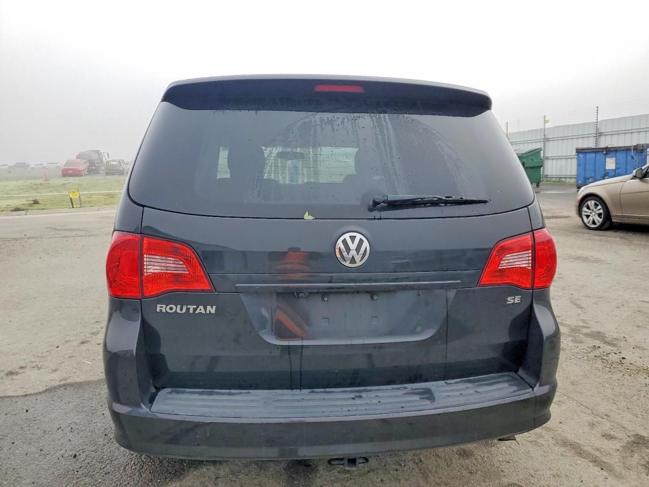 2012 Volkswagen Routan se