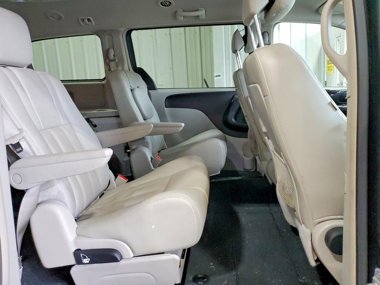 2012 Chrysler 2012 Chry Town & Country