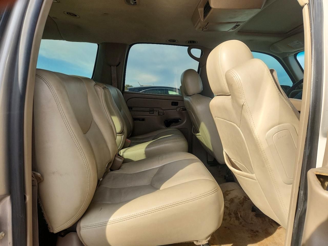 2005 Chevrolet Suburban C1500