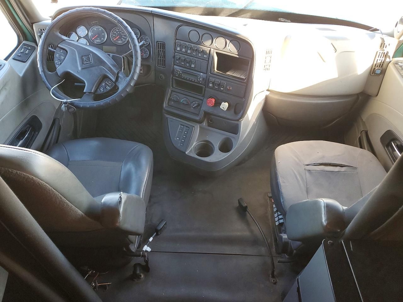 2012 International LF687 Semi Truck