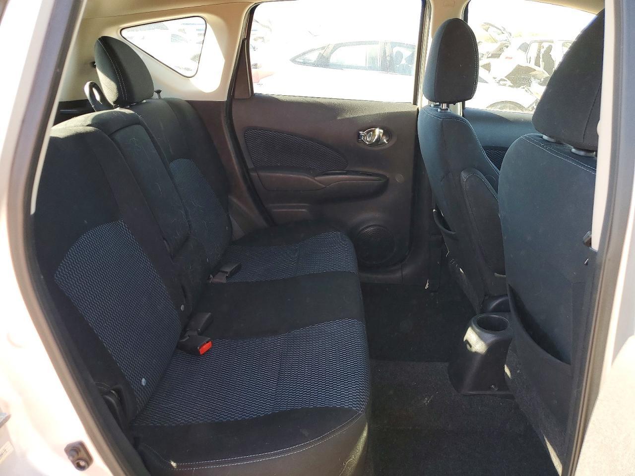 2015 Niss Versa Note s