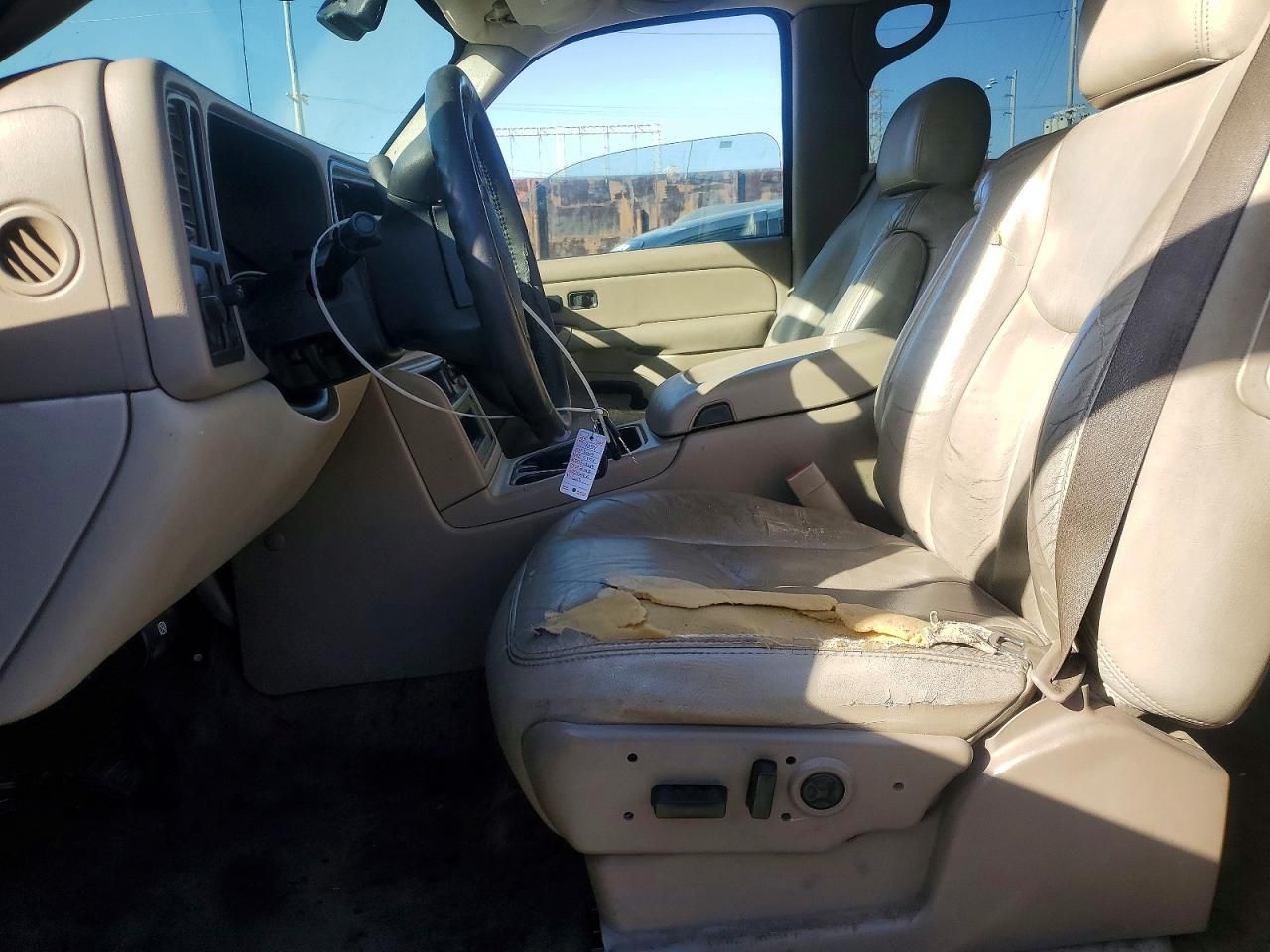 2004 Chevrolet Suburban C1500