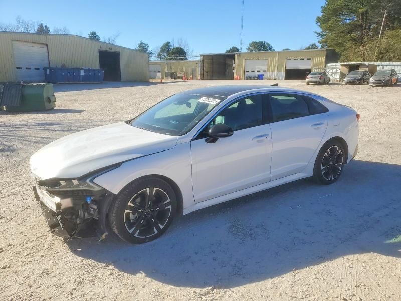2022 KIA K5 gt Line