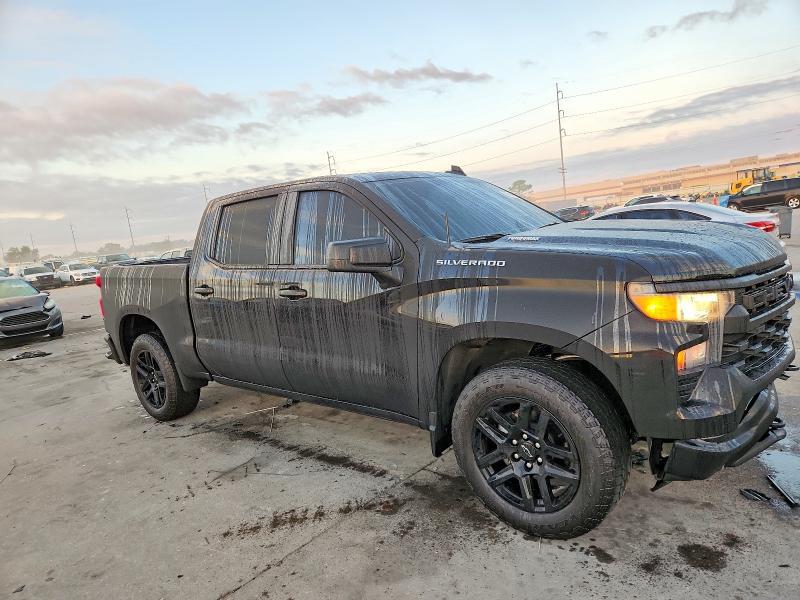 2025 Chevrolet Silverado C1500 Custom