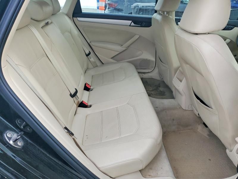 2012 Volkswagen Passat se