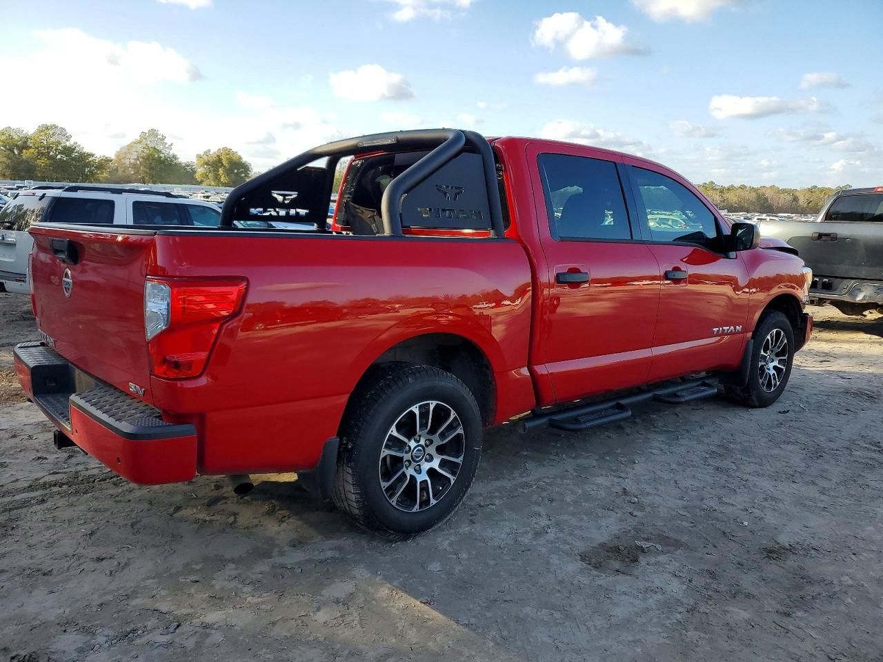 2022 Nissan Titan sv