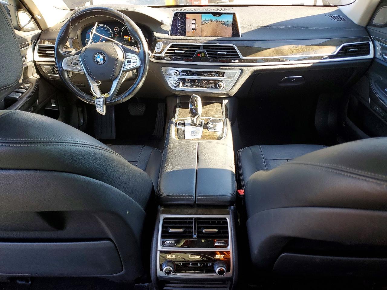 2017 BMW 740 i