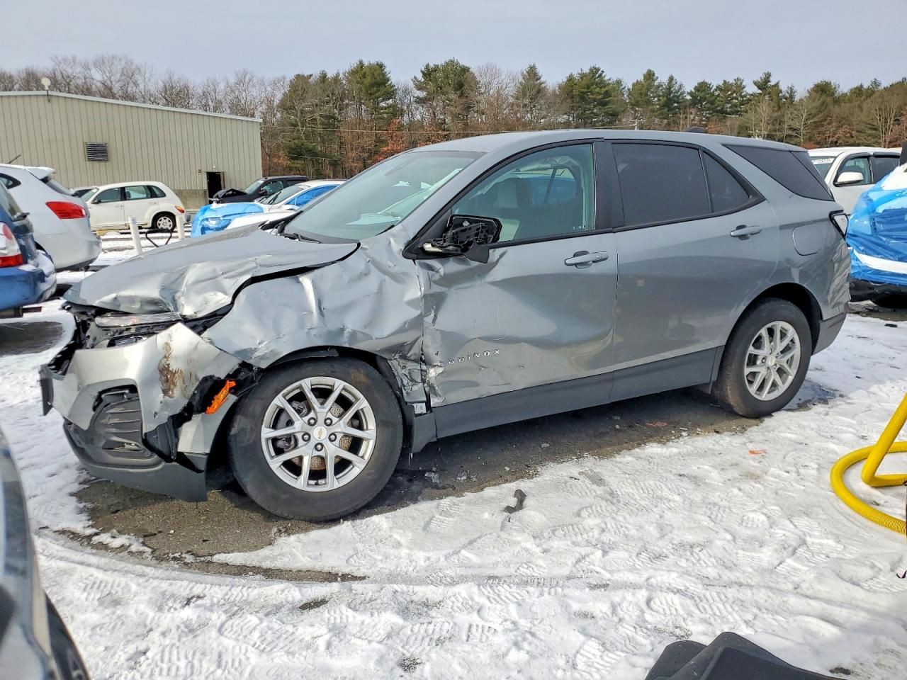 2023 Chevrolet Equinox ls