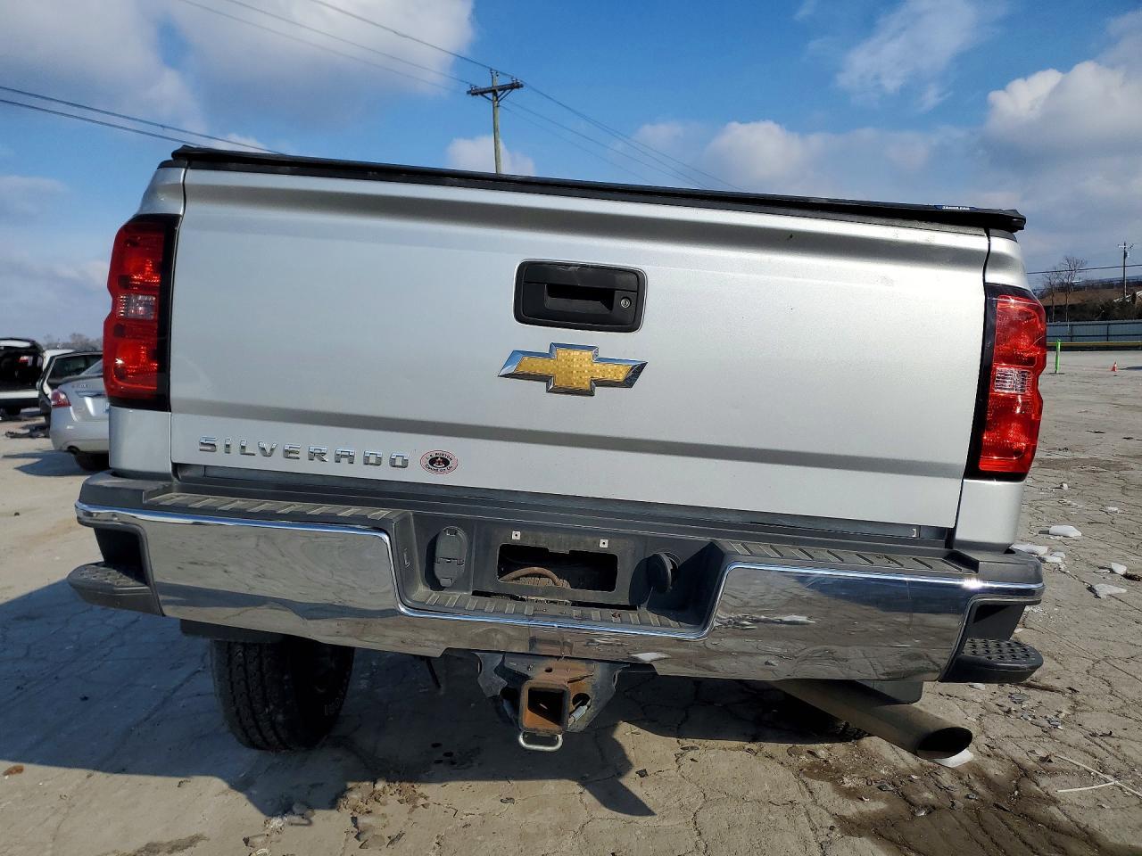 2015 Chevrolet Silverado C2500 Heavy Duty