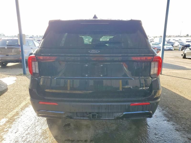 2025 Ford Explorer St-line