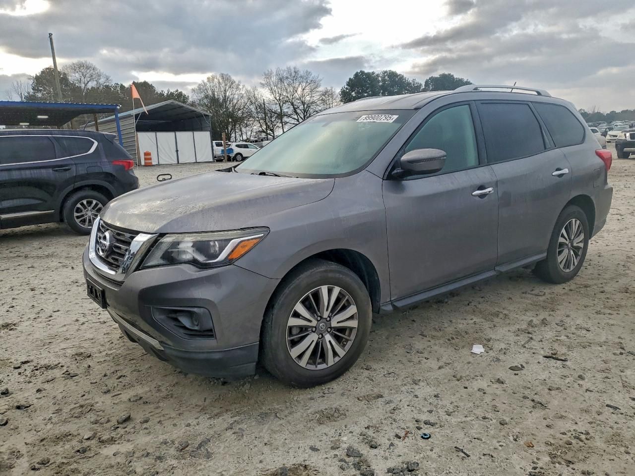 2017 Nissan Pathfinder s
