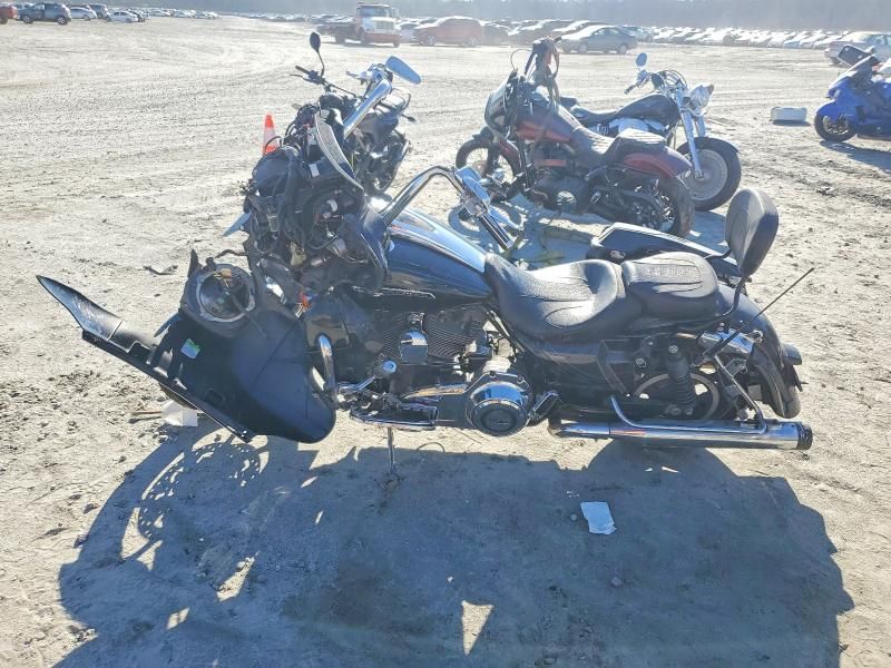 2012 Harley-Davidson FLHXSE3 CVO Street Glide