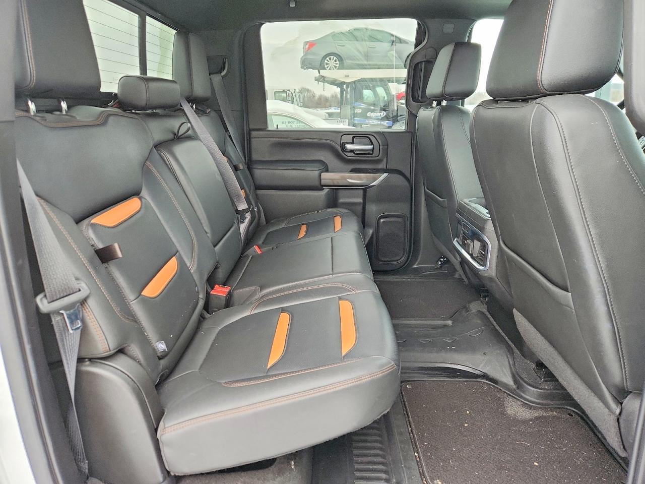 2021 GMC Sierra K2500 AT4