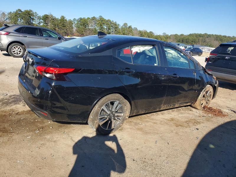 2025 Nissan Versa sv