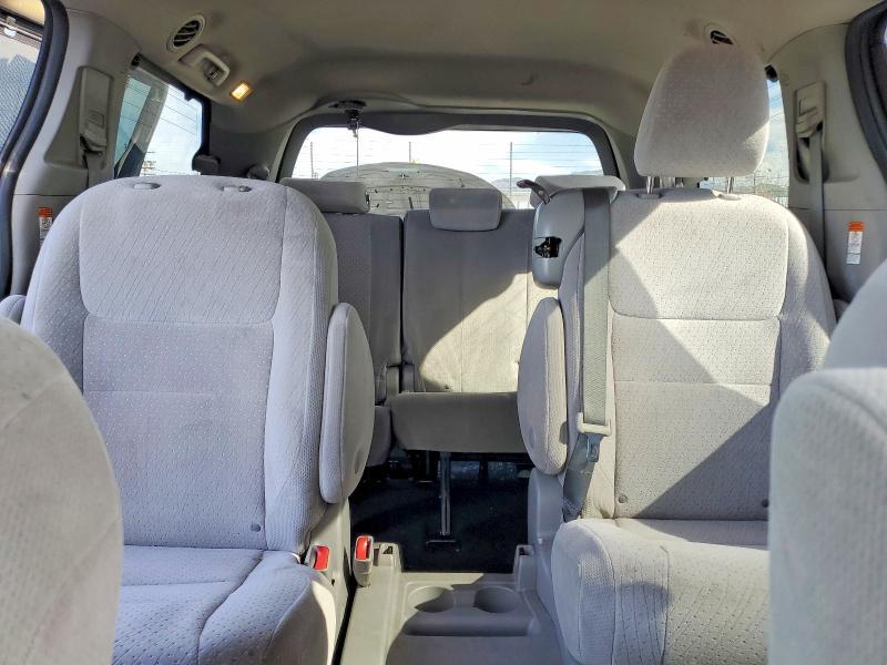 2020 Toyota Sienna le