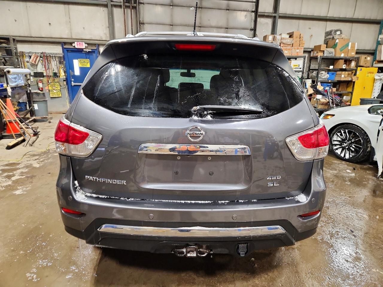 2016 Nissan Pathfinder s