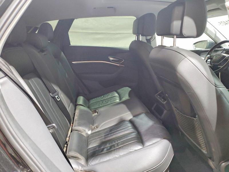 2021 Audi E-tron Premium