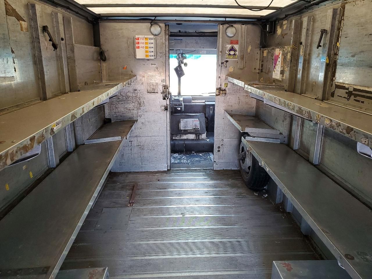 2001 Freightliner MT45G Delivery Truck