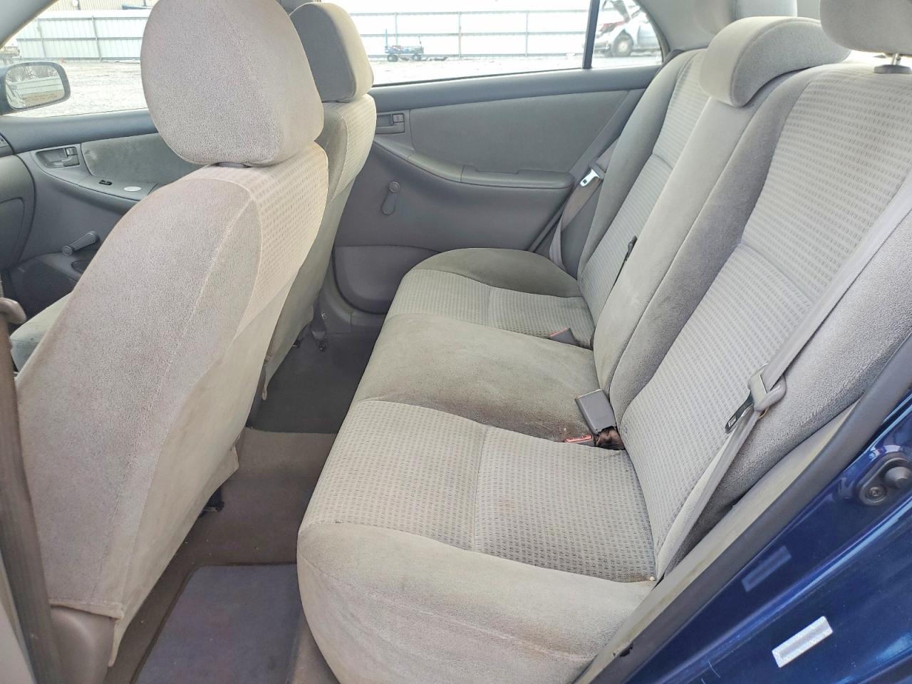 2005 Toyota Corolla ce