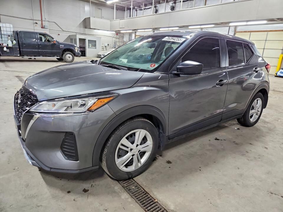 2024 Nissan Kicks s