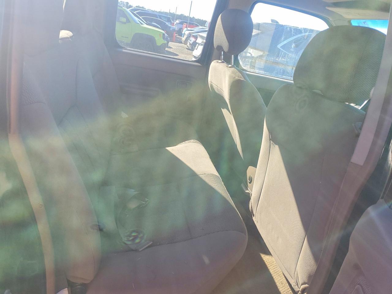 2002 Nissan Frontier XE-V6