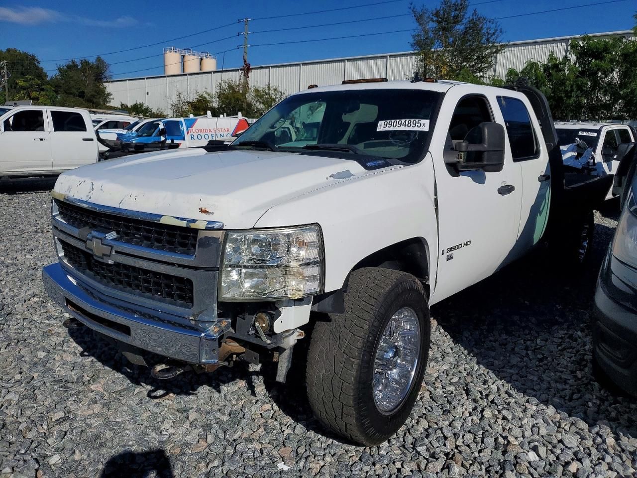 2009 Chevrolet Silverado Flatbed Truck
