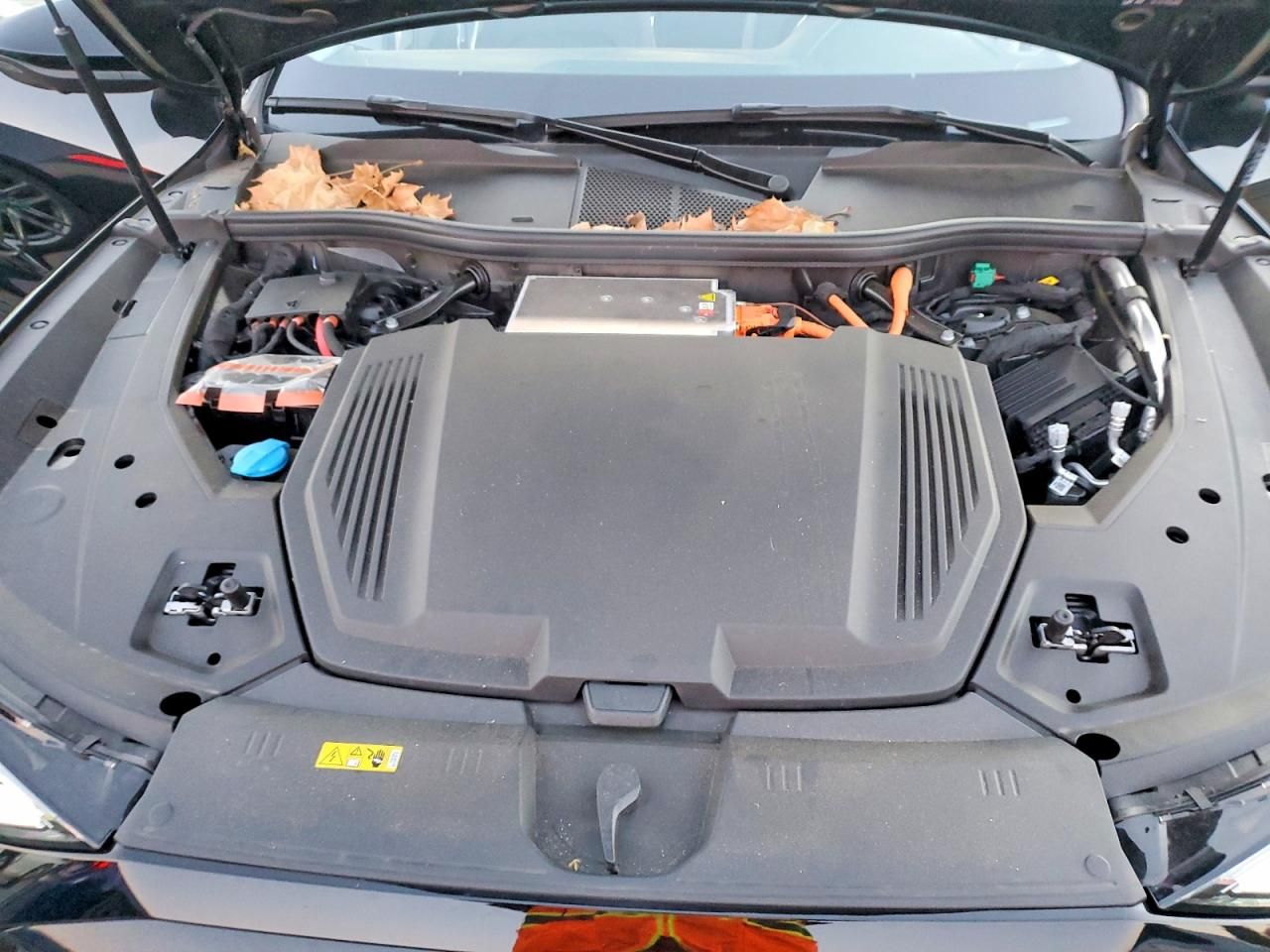 2024 Audi Q8 E-tron Premium Plus