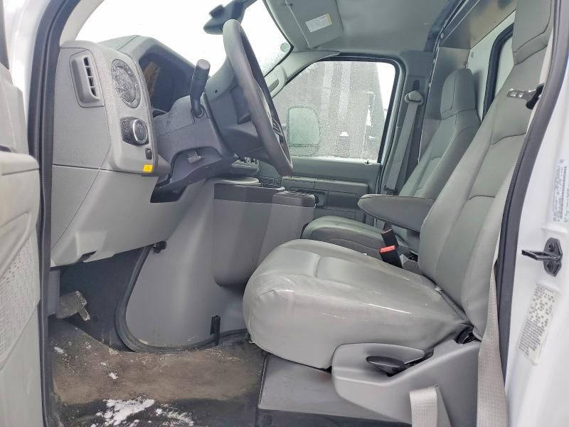 2026 Ford E450 BOX Truck