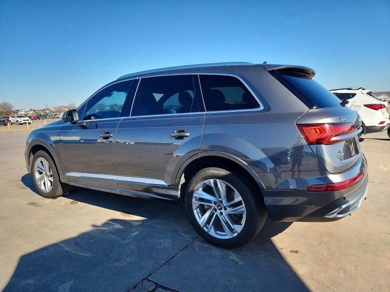 2022 Audi Q7 Premium