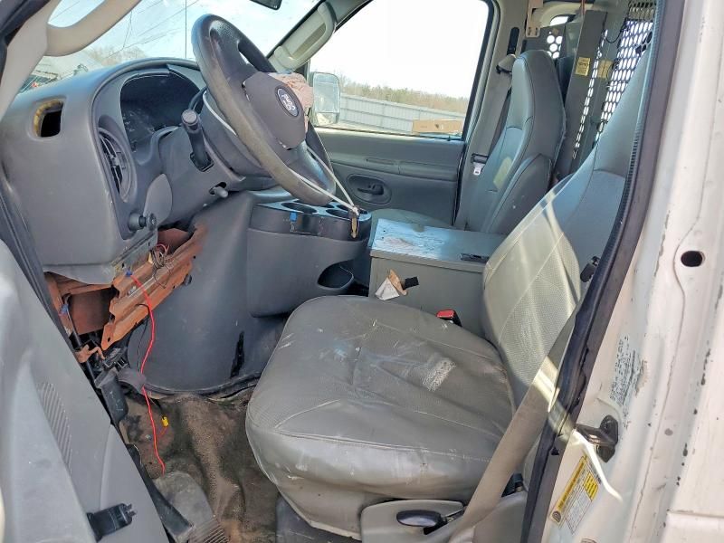 2006 Ford Econoline E250 van