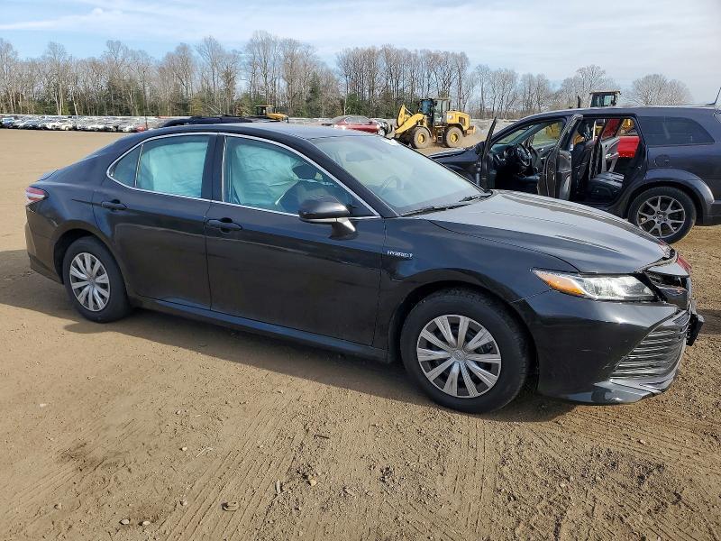 2019 Toyota Camry le