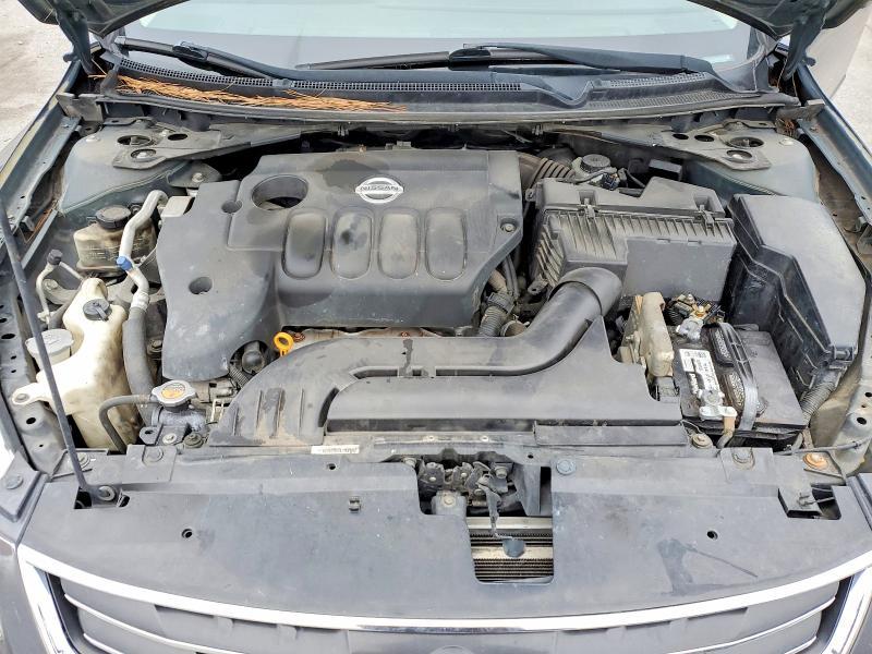 2011 Niss Altima 2.5