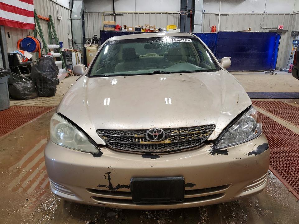 2003 Toyota Camry le